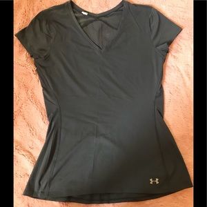 Under Armour Fitted Athletic Vneck  Shirt -Sm